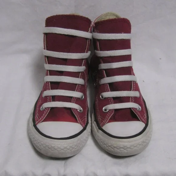 ***SOLD***Youth Converse All Star Chuck Taylor Red Canvas High Top Sneakers sz 1 - Picture 3 of 10